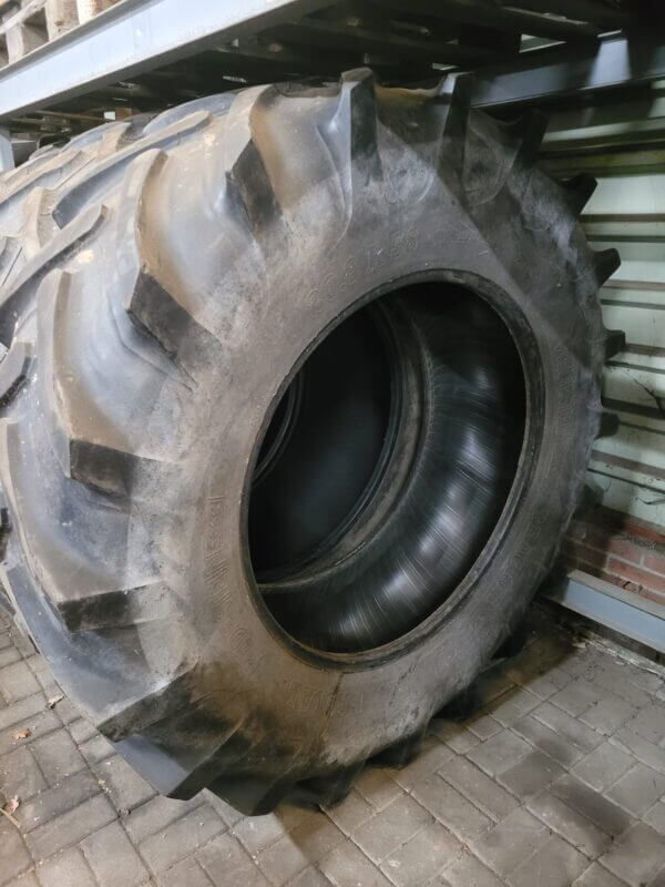 Vredestein 20.8 R38
